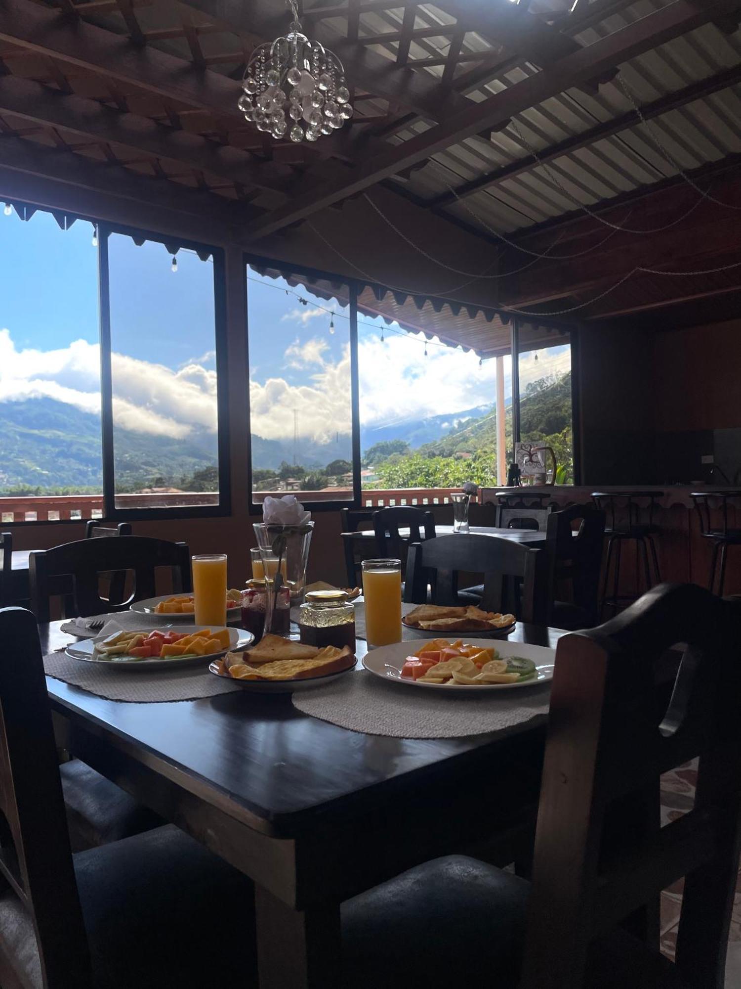 Dreams Lodge Orosi Cartago Bagian luar foto