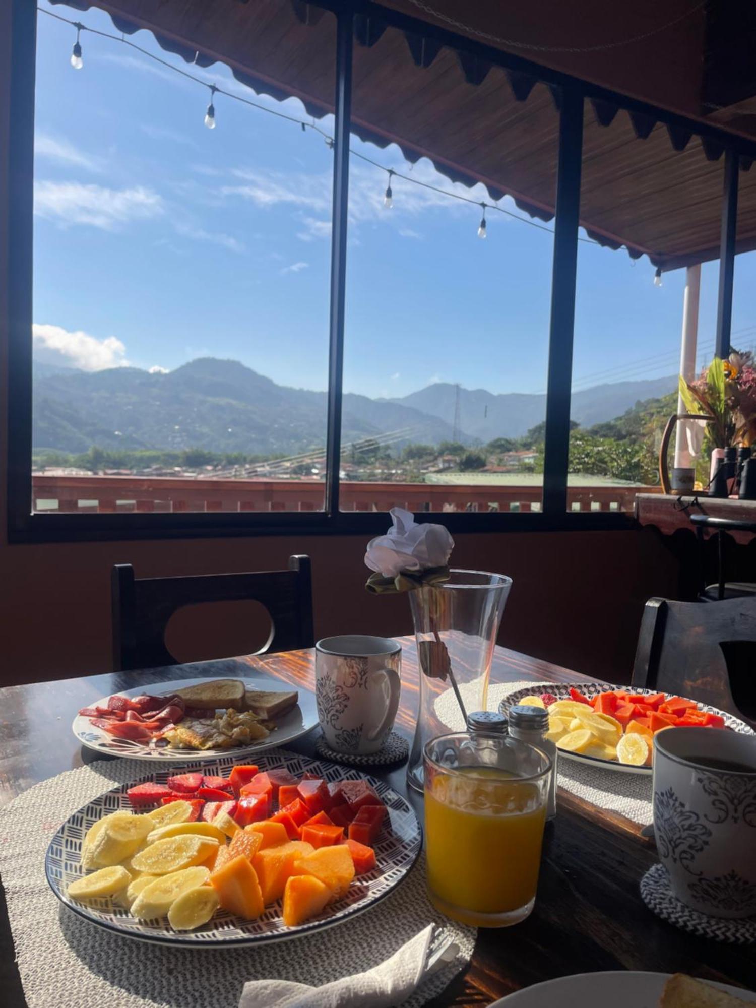 Dreams Lodge Orosi Cartago Bagian luar foto